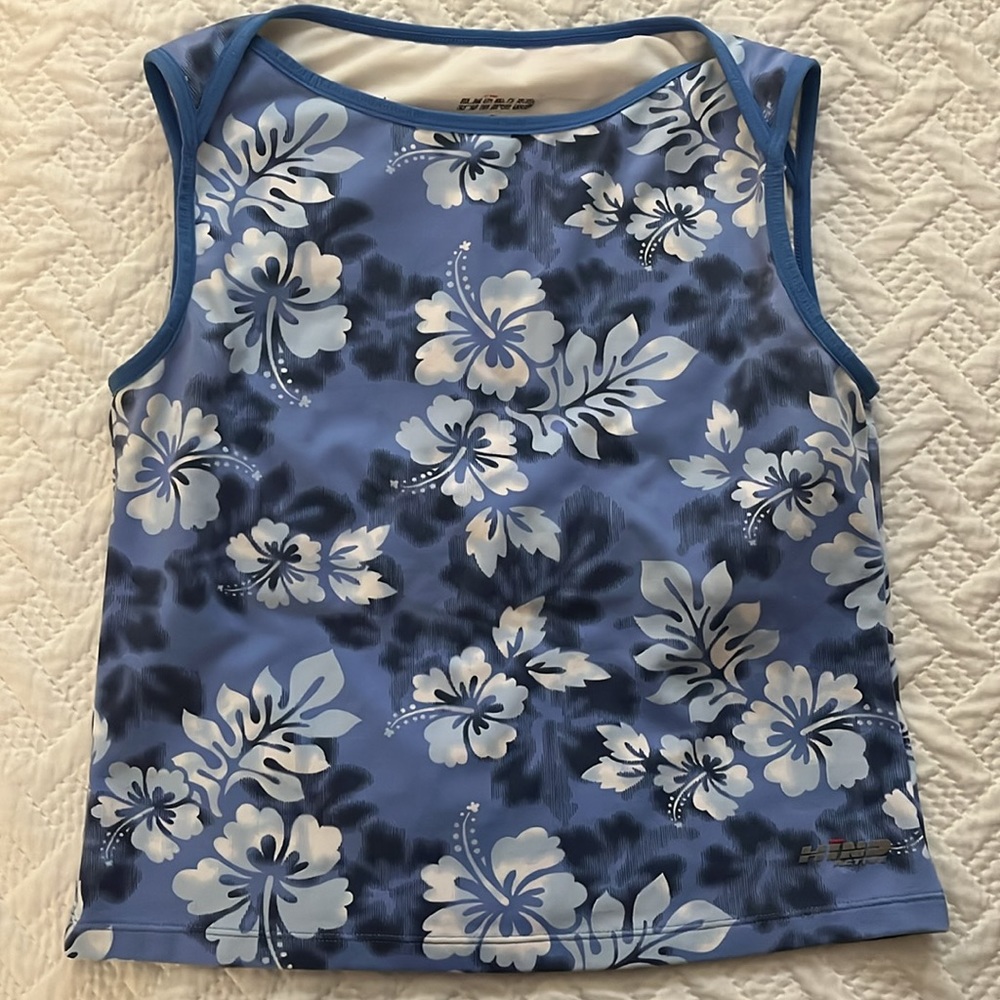 2 Hind Compression Tops💙🧡 - Picture 3 of 11